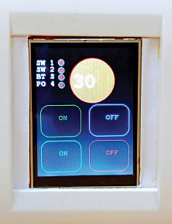 Коммутатор Smart Touch Panel, показывающий комнатную температуру 30 ° C 
